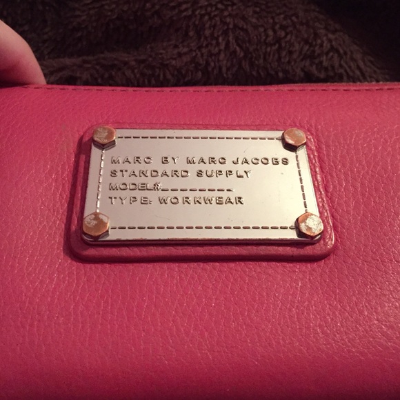Marc Jacobs Wallet - Picture 2 of 3