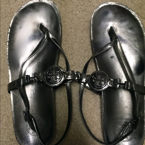 TORY BURCH SANDALS!! BARELY WORN - Picture 2 of 3