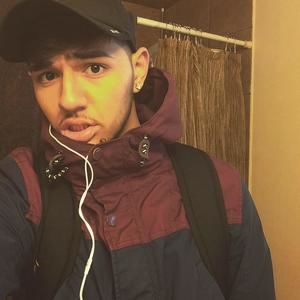 Meet your Posher, Damien