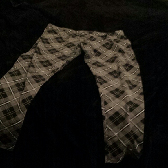 Grey plaid leggings