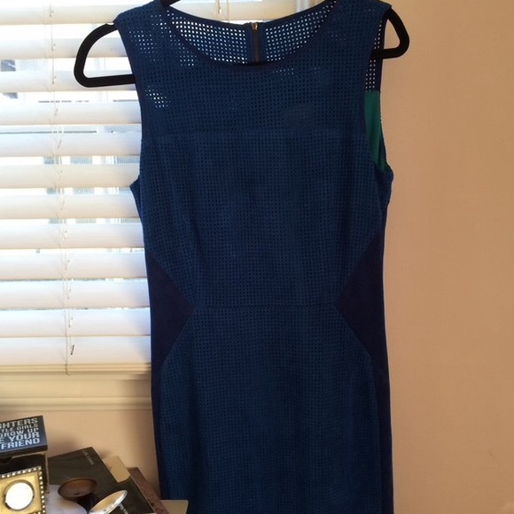 Faux mesh suade dress. Color: blue