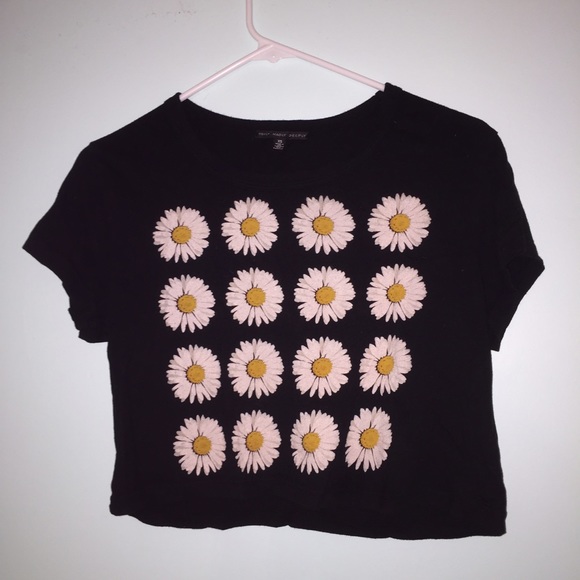 Black with daisies cropped Tee.