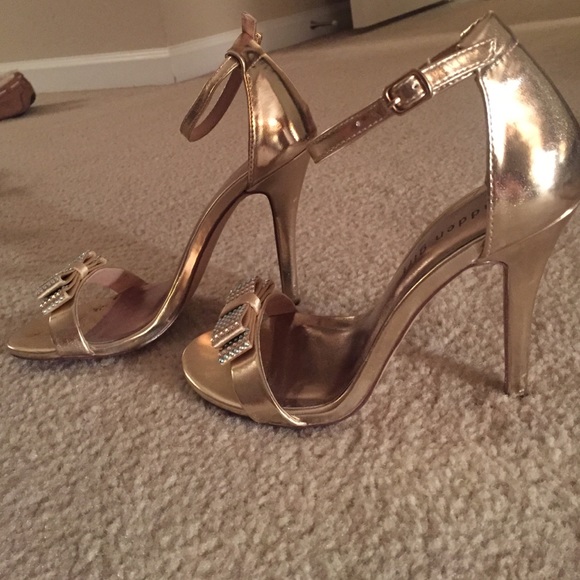 Heels - Picture 2 of 2