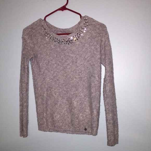 Gray sweater from Abercrombie kids.