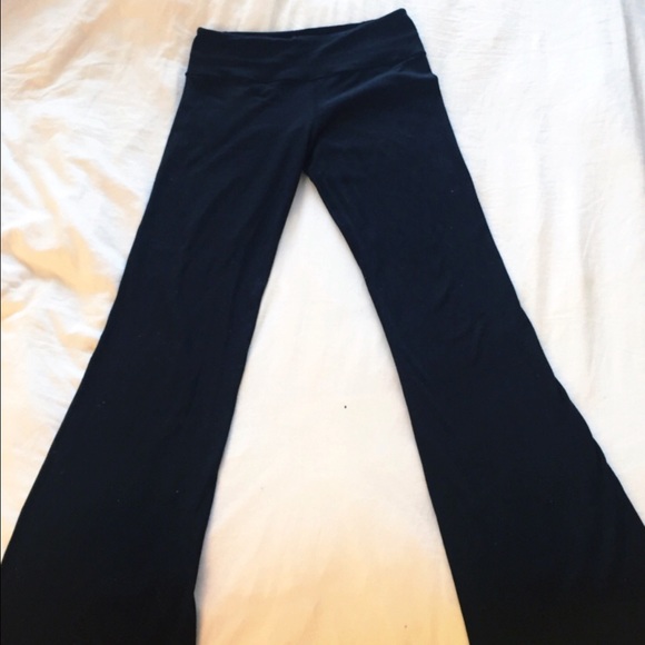 Lululemon Black Groove Pants Size 6