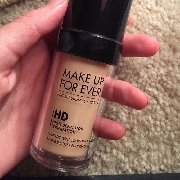 Make up forever HD foundation