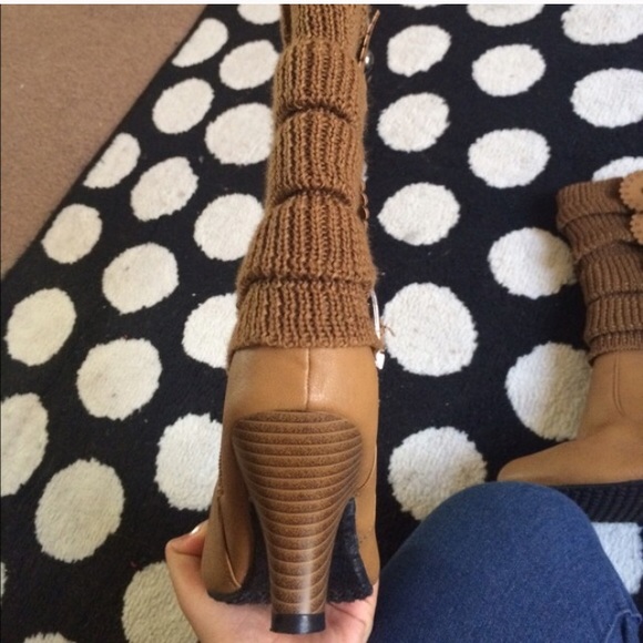 Brown boots - Picture 3 of 4