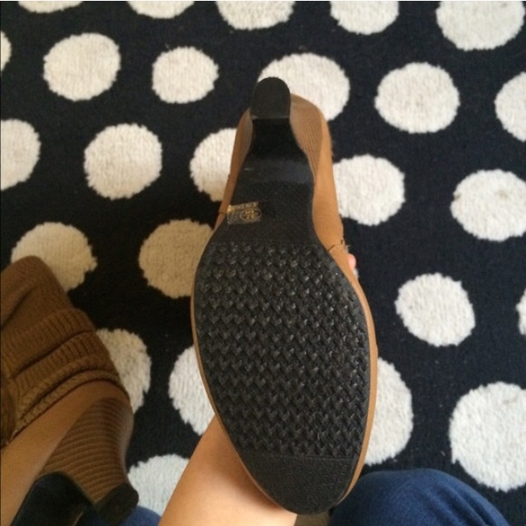 Brown boots - Picture 4 of 4