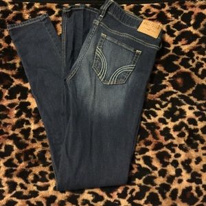 Hollister Jeans! Size 7R!
