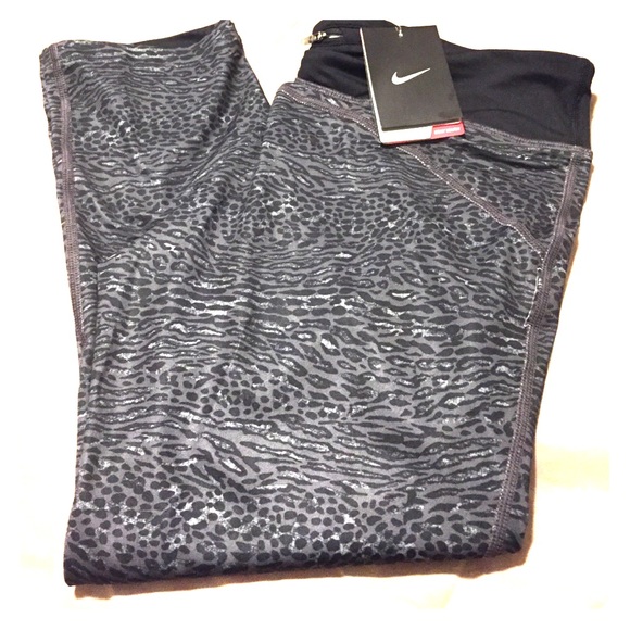 Nike calf length running gear