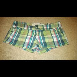 plaid hollister shorts