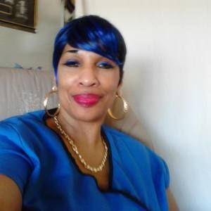 Meet your Posher, Amina