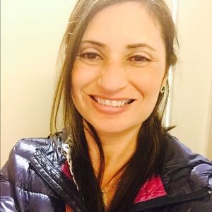 Meet your Posher, Carla