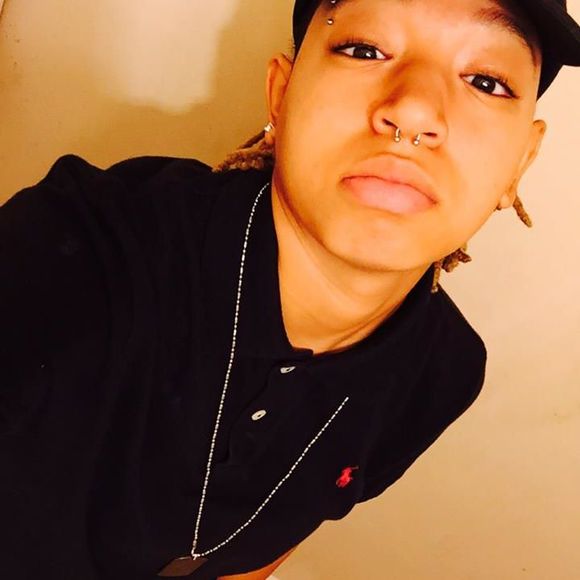 Meet your Posher, Destinee