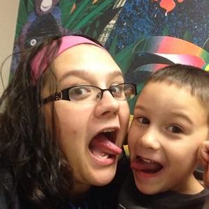 Meet your Posher, Kendra