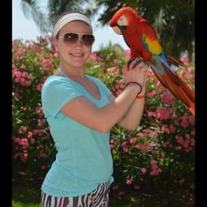 Meet your Posher, Alyssa