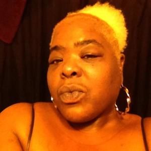 Meet your Posher, Latonia