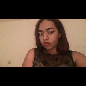 Meet your Posher, Sheila