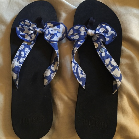 Cute Hollister Flip Flops!