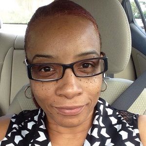 Meet your Posher, Felicia