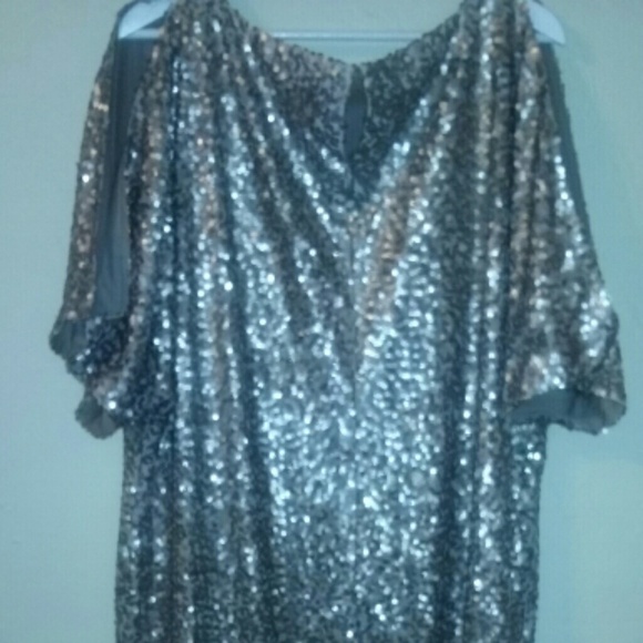 Wore it once for my 25th birthday - Picture 2 of 4