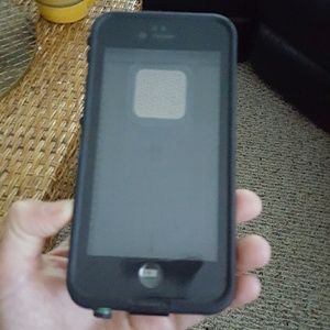 I phone LIFEPROOF case