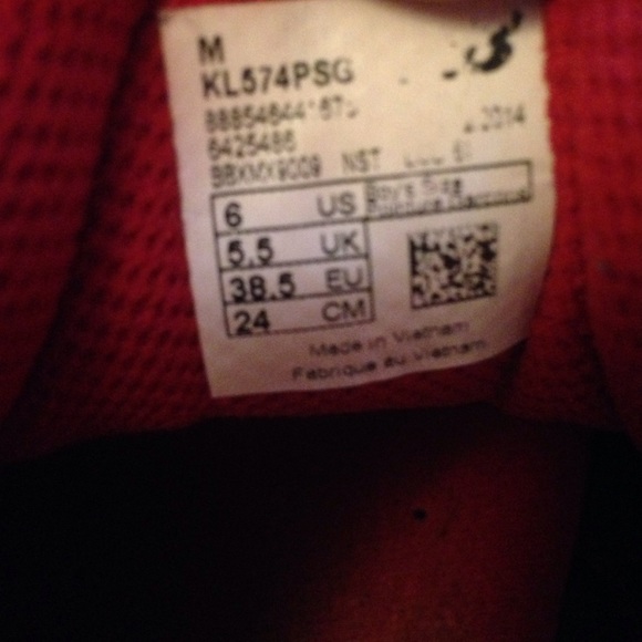 Sneakers - Picture 3 of 3