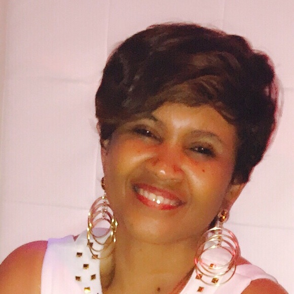 Meet your Posher, Detra - Picture 1 of 1