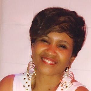 Meet your Posher, Detra