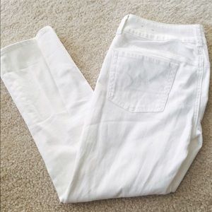 *Final Sale* White Jeans (Crop)