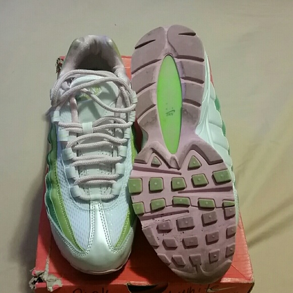Nike Air Max 95 - Picture 2 of 2