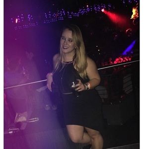 Meet your Posher, Crystal