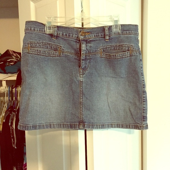 Cute Tommy Jeans skirt