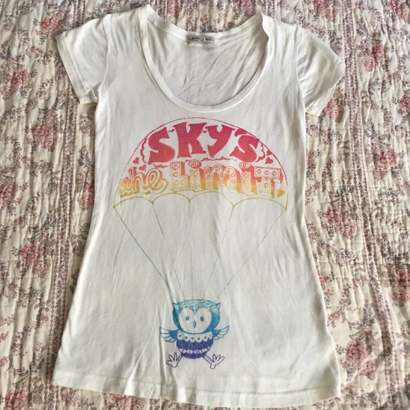 Tee shirt