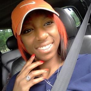 Meet your Posher, Destinee