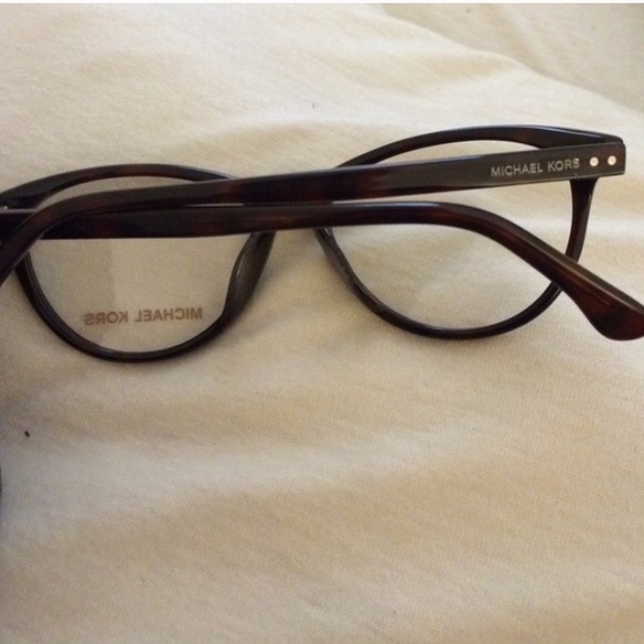 Relisted - Picture 2 of 4