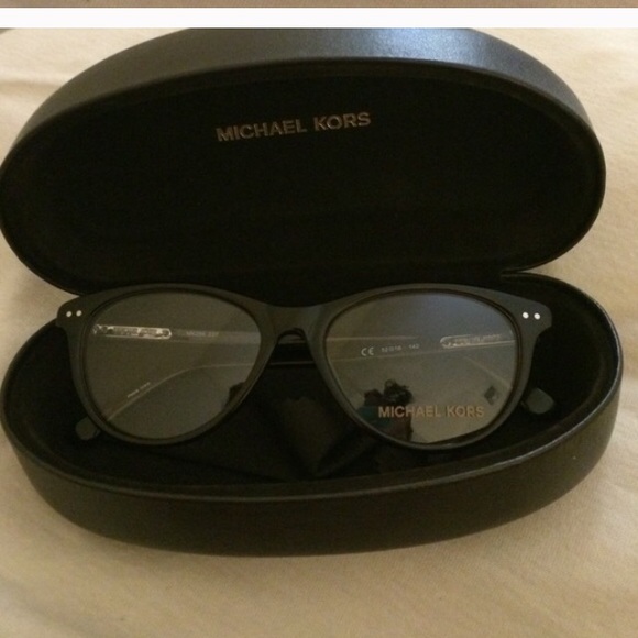 Relisted - Picture 3 of 4