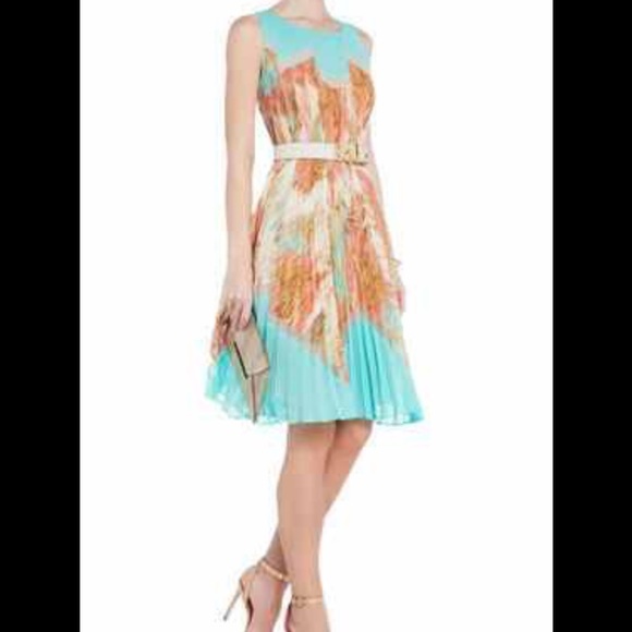 BCBG Dresses & Skirts - BCBG Knsenia Pleated Dress
