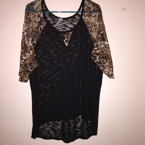 Black and leopard print 3/4 length top plus size