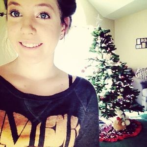 Meet your Posher, Danae