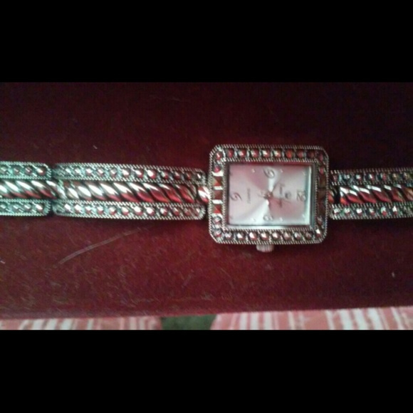 Watch - Picture 2 of 2