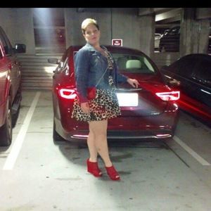 Meet your Posher, Nikole