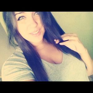 Meet your Posher, Liz