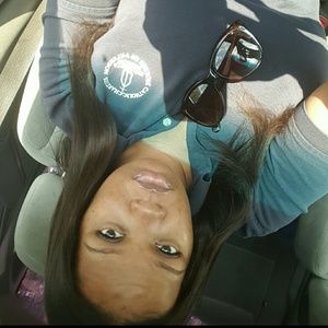 Meet your Posher, Robina