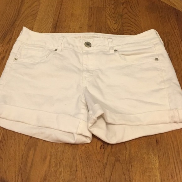 American Eagle White "Stretch" Jean Shorts Size 10