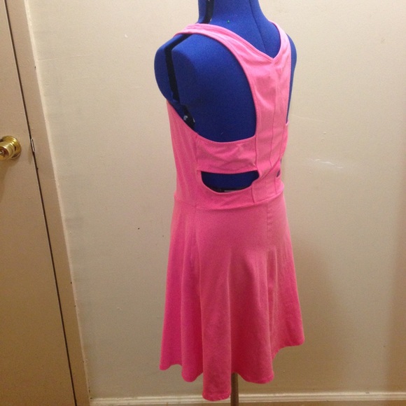 Pink basic dress - Picture 3 of 3