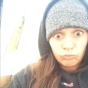 Meet your Posher, Davis