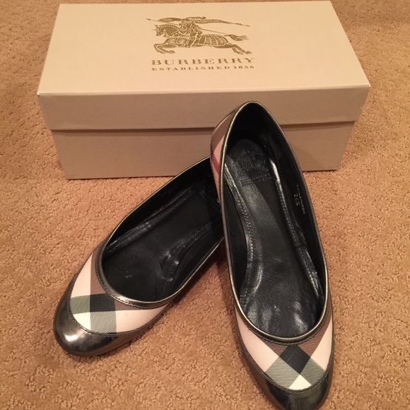 Authentic Burberry Flats