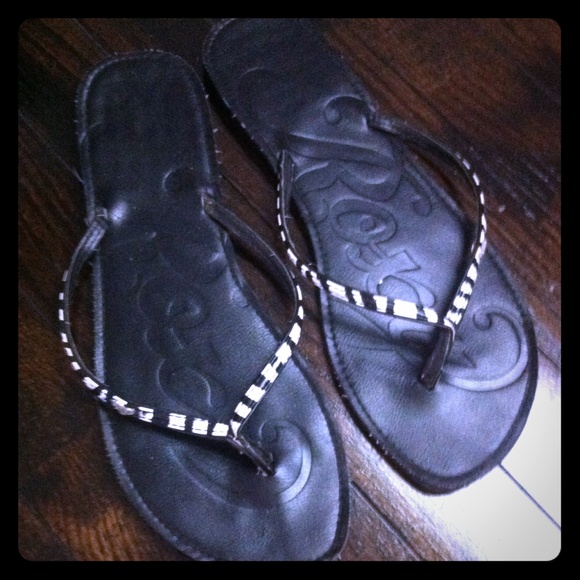 zebra filp flops