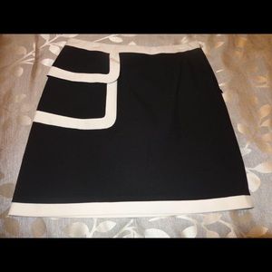 Black skirt with white trim